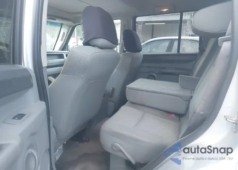 2006 Jeep Commander из США, поврежденный, VIN 1J8HG48K36C356938